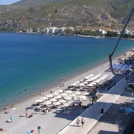 With Sea View Apartman Lutráki