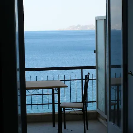 With Sea View Appartement
