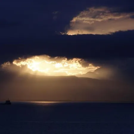 Apartman With Sea View *